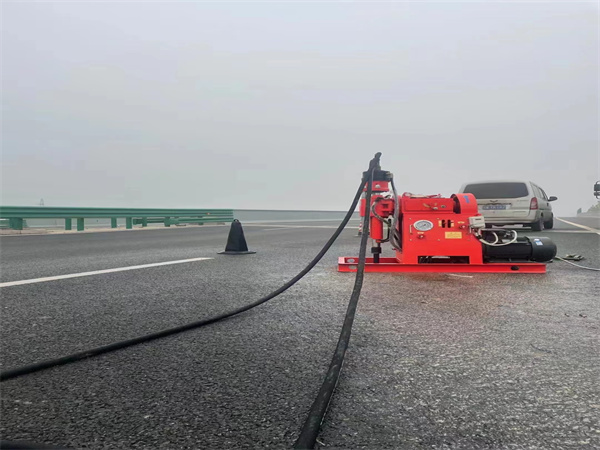 中原马路路基路面开裂下沉注浆加固灌浆