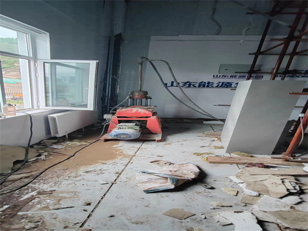 中原地基基础下沉墙体裂缝加固注浆顶升施工