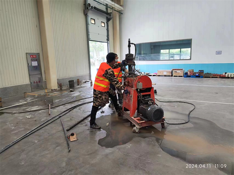 中原厂房地面下沉塌陷注浆加固施工